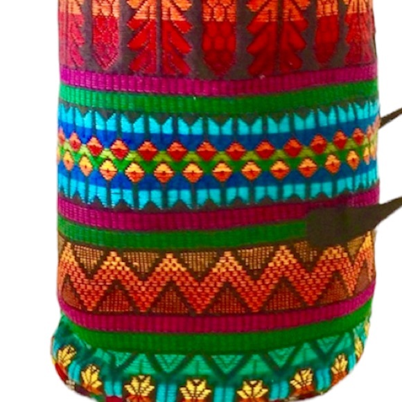 🇬🇹 GUATEMALA VINTAGE NEVER USED  DUFFLE / WEEKENDER HUIPIL TRAVEL BAG - Picture 9 of 10